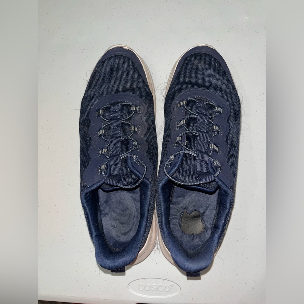 💙 Men’s Athletic Shoes
